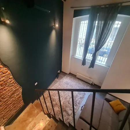 Apartment Isola - Ugo Bassi Charme Loft