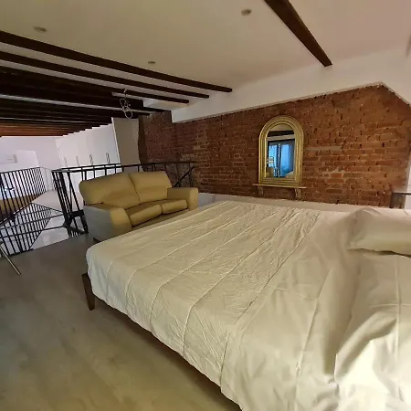 Isola - Ugo Bassi Charme Loft Appartement