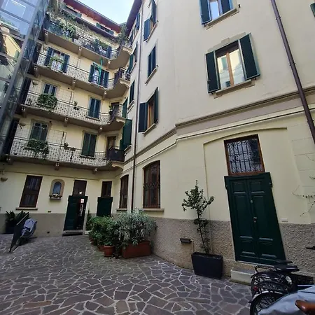 Isola - Ugo Bassi Charme Loft Appartement *
